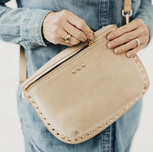 Pretty simple sabrina studded - pretty,